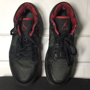 RARE Nike Air Jordan 1 Retro Low Blk/Red mens Sz10